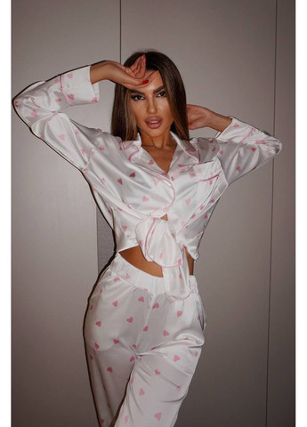 Біла всесезон жіночий піжамний комплект з принтом сердечок сорочка + брюки No Brand