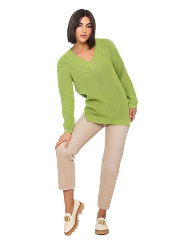 Салатовий жіночий бавовняний светр з v-подібним коміром SVTR