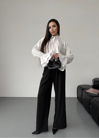 Молочная женская блуза свободного кроя Avanti