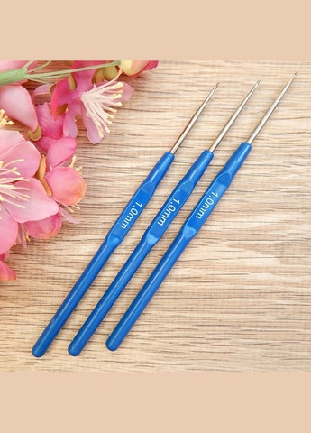 Крючок для вязания с пластиковой ручкой, металл, 1 мм No Brand (345734227)