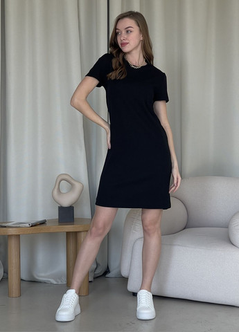 Черное повседневный платье-футболка до колена в рубчик черное 700000141 оверсайз, платье-футболка Merlini однотонное
