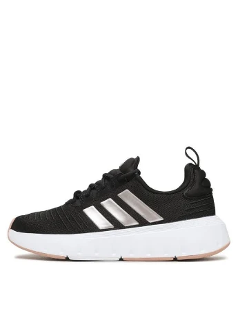 Беговые женские кроссовки Swift Run IG0560 спортивные для фитнеса черного цвета adidas чёрные лето (385803595)