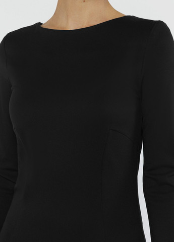 Черное кэжуал платье черное Arber