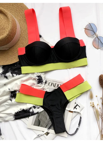 Чорний літній роздільний купальник з якісного швидковисихаючого еластану на пушапі з кісточками. роздільний купальник яскравий China