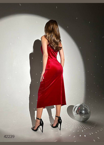 Красное вечернее вечернее платье из бархата Liton однотонное