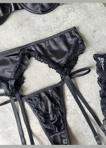 Черный демисезонный игривый шелковистый комплектик Vakko