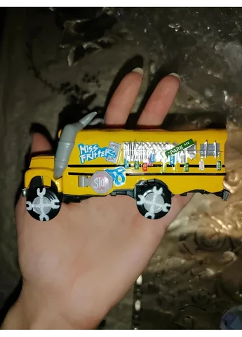 Дитячий Іграшковий Автобус Miss Fritter із мультфільму Тачки 3 Автобус Міс Крихітка для Дітей з мультфільму Cars 3 No Brand (386339412)