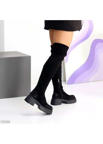 Жіночі ботфорти Linda з еко-замші стрейч, декоровані стразами, на товстій підошві No Brand (352009371)