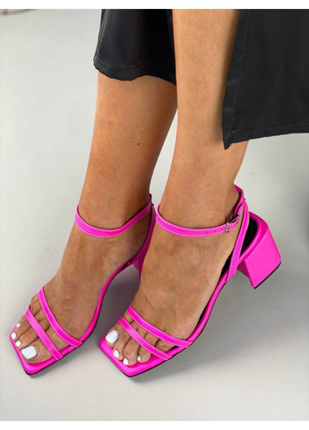 Фуксия кожаные женские босоножки (9401-4) VZUTIK