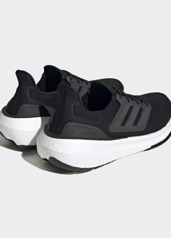 Черные всесезонные кроссовки ultraboost light adidas