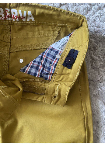 Зеленые детские демисезонные котоновые брюки для мальчика 104-128 No Brand