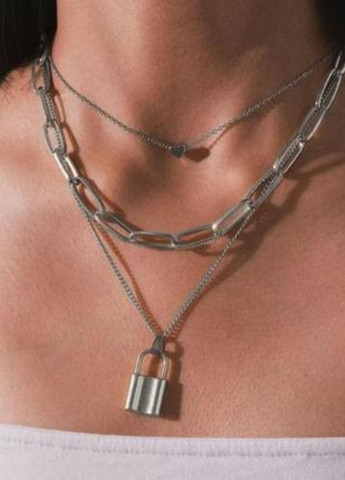 Жіноче багатошарове намисто із замком та серцем No Brand (327430555)