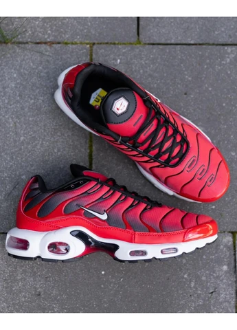Белые летние кроссовки nike air max plus tn red white black найк аир макс тн плюс No Brand