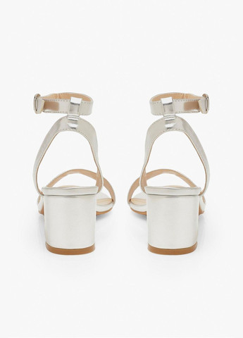Серебряные босоножки на каблуке Boohoo