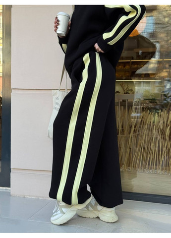 Стильний жіночий спортивний костюм з контрастними лампасами ❄️❄️❄️ Україна (372045817)