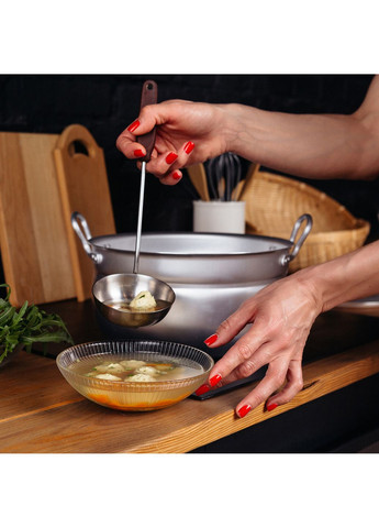 Кастрюля сферическая матовая алюминиевая с крышкой и двумя металлическими ручками 3.4 л Interos (296467998)