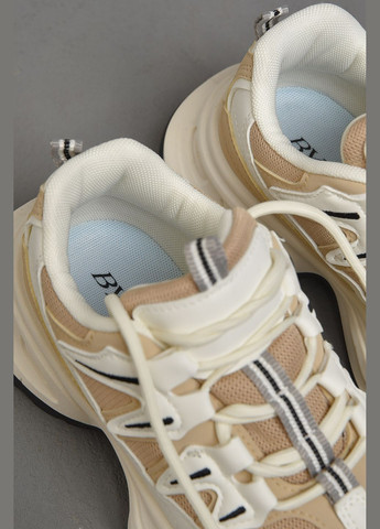 Бежевые демисезонные кроссовки женские бежевого цвета на шнуровке Let's Shop