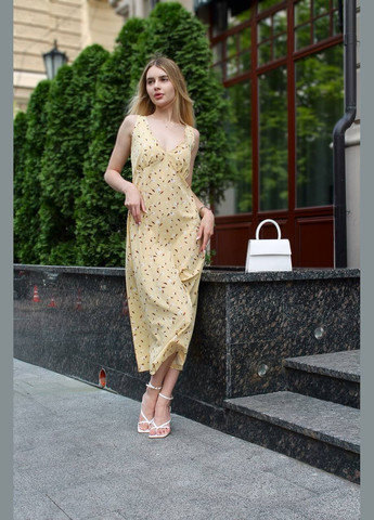 Светло-желтое повседневный, кэжуал, вечернее минималистичное легкое платье меди Vakko с цветочным принтом