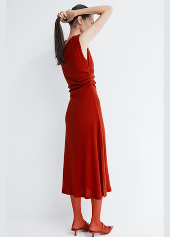 Красное платье H&M