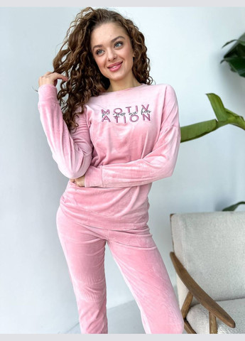 Розовая зимняя женская теплая велюровая пижама No Brand