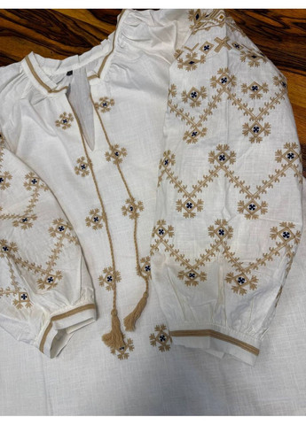 Біла жіноча вишиванка з коричневим орнаментом бавовна (360481458)