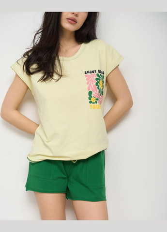 Желтая всесезон женский комплект с зелеными шортиками Nicoletta