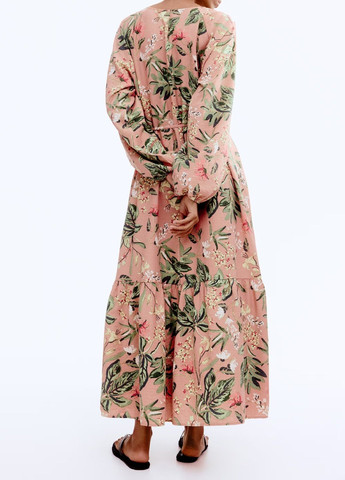 Розовое кэжуал платье H&M с цветочным принтом