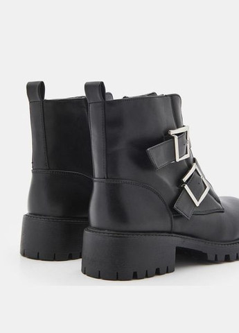 Осенние сапоги Sinsay