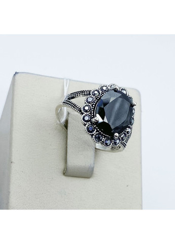 Каблучка срібна з зеленим кварцем та марказитом 18 4,05 г No Brand (370142589)