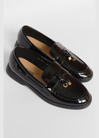 Туфлі-лофери жіночі чорного кольору Let's Shop (292548801)