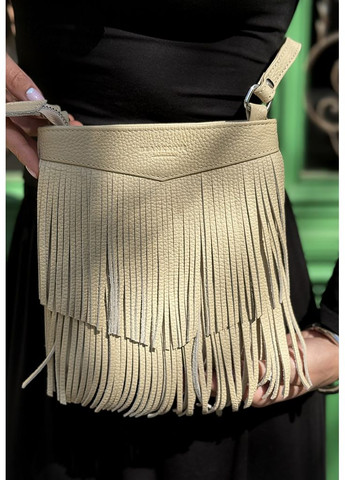 Шкіряна жіноча сумка з бахромою міні-кроссбоді Fleco світло-бежева BlankNote кросс-боди (348359322)