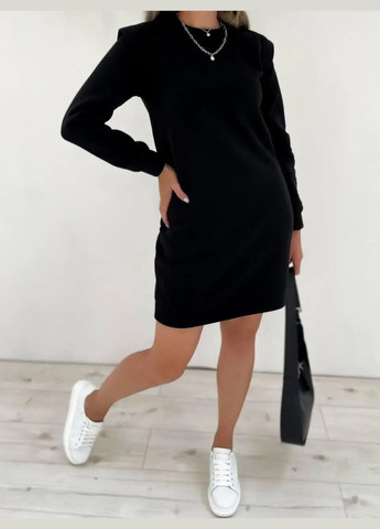 Чорна тепла жіноча сукня спортивна Fashion Girl