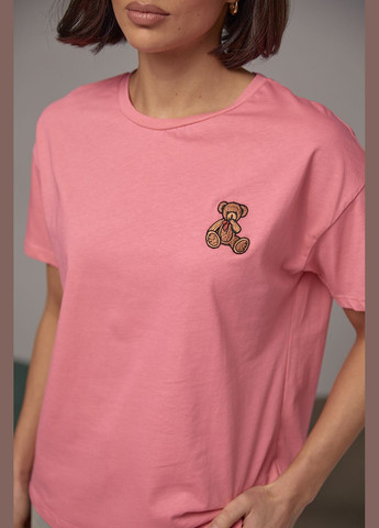 Рожева літня жіноча футболка з вишитим ведмедиком - рожевий Lurex