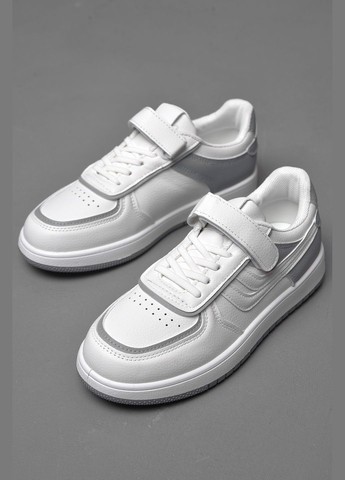 Белые демисезонные кроссовки детские бело-серого цвета на липучках Let's Shop