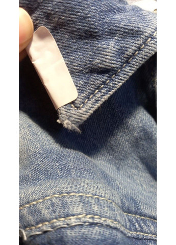 Синяя демисезонная джинсовая куртка с микро-дефектом H&M