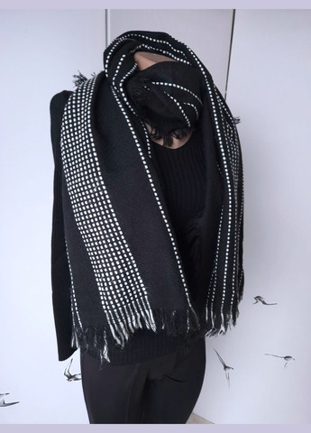Шарф-палантин жіночий в пунктирні лінії з бахромою зима-весна-осінь 172х77 см No Brand (317286488)