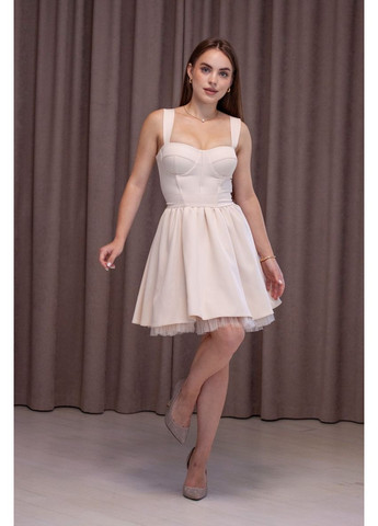 Бежевое коктейльное платье бэби долл ODDI однотонное