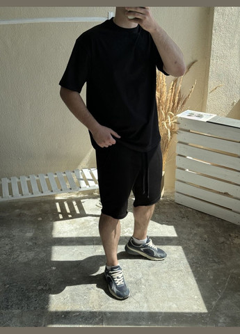 Комплект шорти з рваними швами чорні + Футболка оверсайз чорна No Brand (329852633)