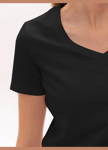 Черная всесезон футболка женская с v-образным вырезом с коротким рукавом Роза