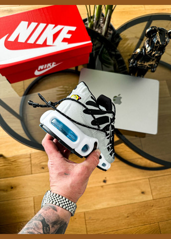 Черные демисезонные мужские кроссовки nike air max tn plus toggle black grey | найк аир макс тн плюс черные серые No Brand