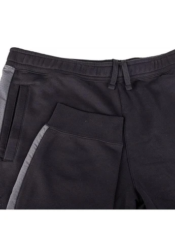 Черные спортивные демисезонные брюки Nike