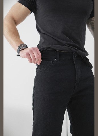 Черные демисезонные мужские джинсы regular fit черного цвета Without