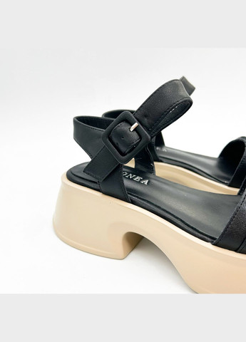 Черные босоножки (р) кожа 0-1-1-pe-2256-a-61519-21 Geronea с ремешком