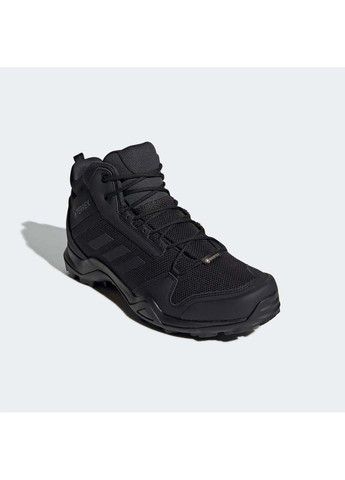 Черные зимние ботинки adidas