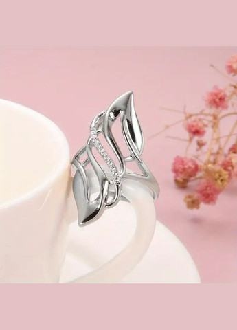 Серебристое кольцо в виде огня с белыми фианитами для женщин 19 LuxAurum268 Liresmina Jewelry (346267718)