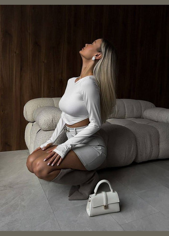 Еластичний жіночий топ із рукавом молочного кольору 32500 Fashion (331291348)