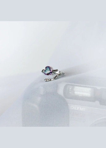 Кольцо Сердцебиение серебристое нежное с кристаллом хамелеоном причудливого вида винтаж сердце безразмерное магия эльфийское No Brand (322059704)