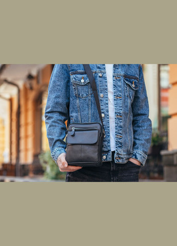 Шкіряна чорна чоловіча сумка через плече Tiding Bag (302390931)