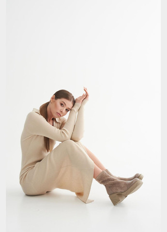 Осенние ботинки, цвет бежевый Estro