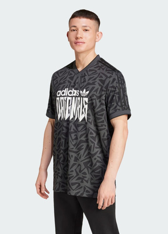 Серый демисезонный спортивный лонгслив adidas с логотипом